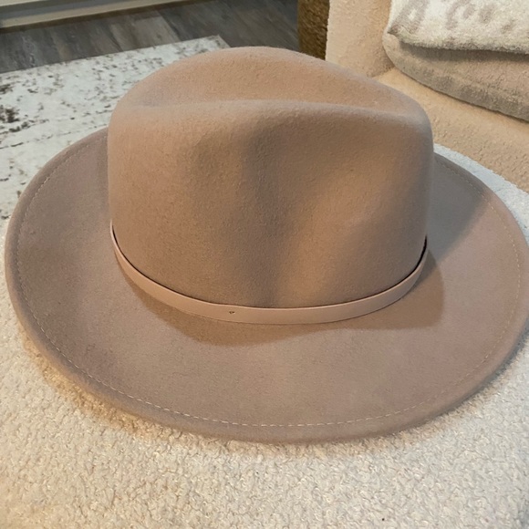 Wythe Leather Band Felt Hat Color: Sand - Picture 5 of 9